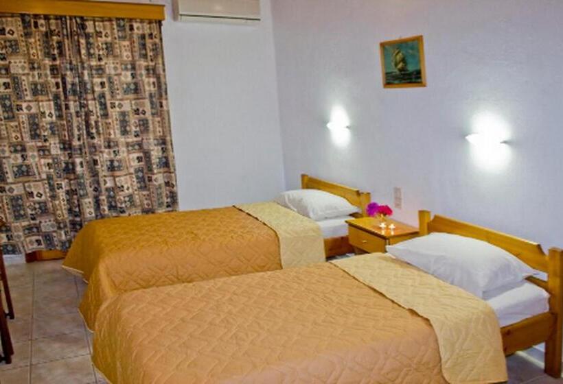 스탠다드 스튜디오 정원 전망, Villa Kavourakia