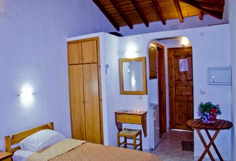 스탠다드 스튜디오 정원 전망, Villa Kavourakia