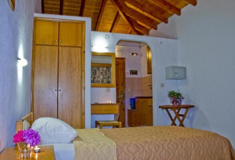 스탠다드 스튜디오 정원 전망, Villa Kavourakia