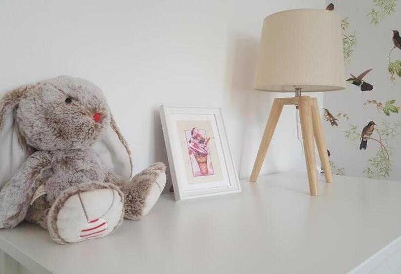 Family Suite, Chambres D Hôtes Au Centre De Guémené Sur Scorff