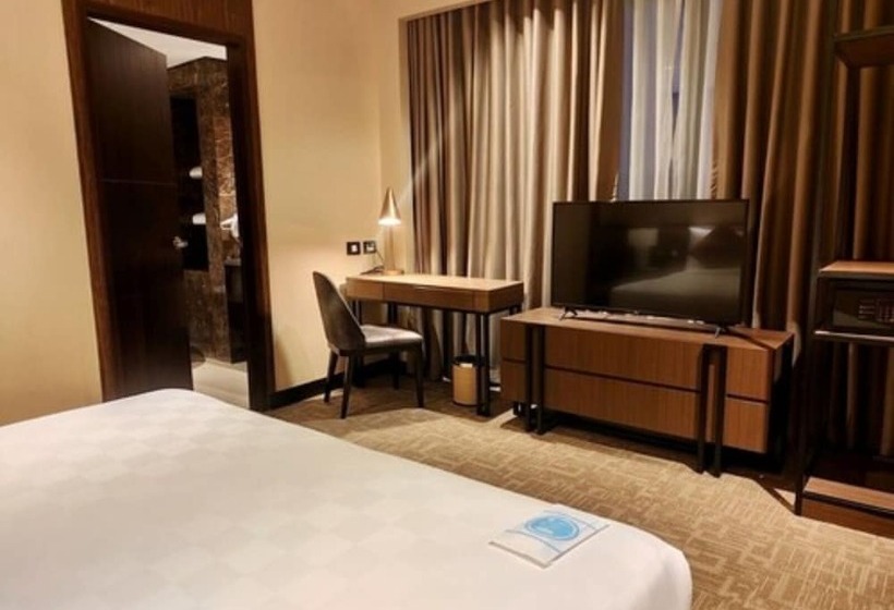 스위트, Grand Summit Hotel General Santos