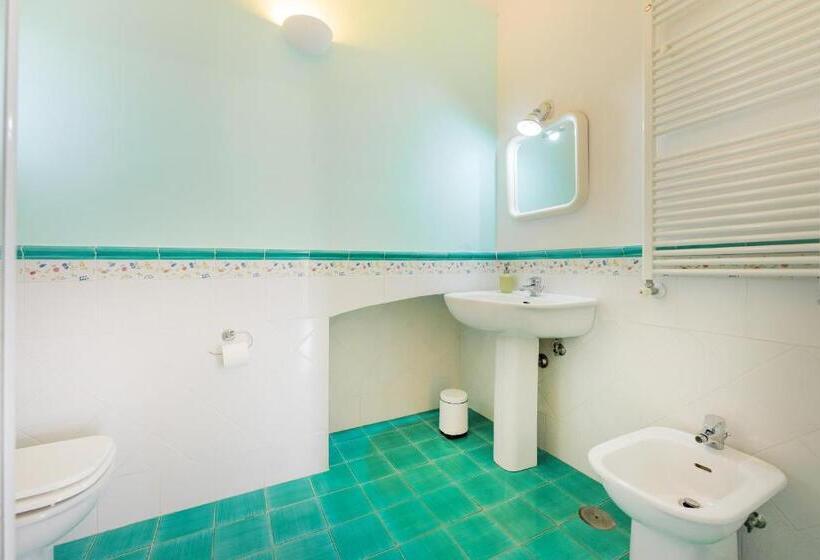 复式房间, Il Poeta