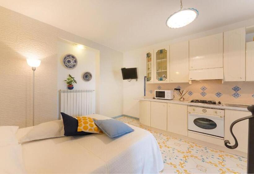 复式房间, Il Poeta