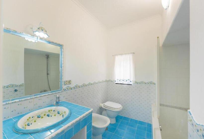 带1个卧室的带阳台的公寓, Il Poeta