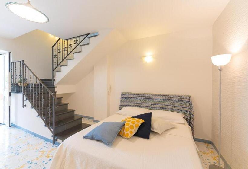 复式房间, Il Poeta