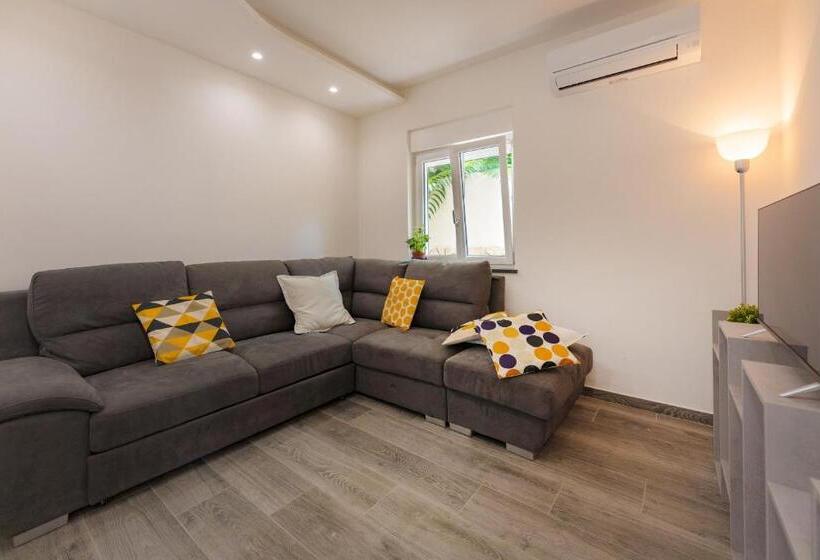 带1个卧室带泳池的公寓, Il Poeta