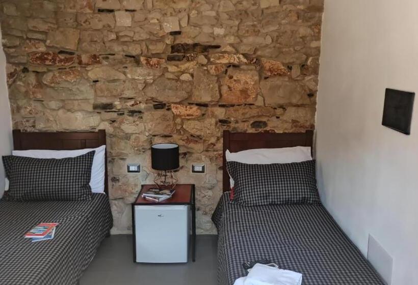 Standardrum, “sa Scala” Bed&terrace