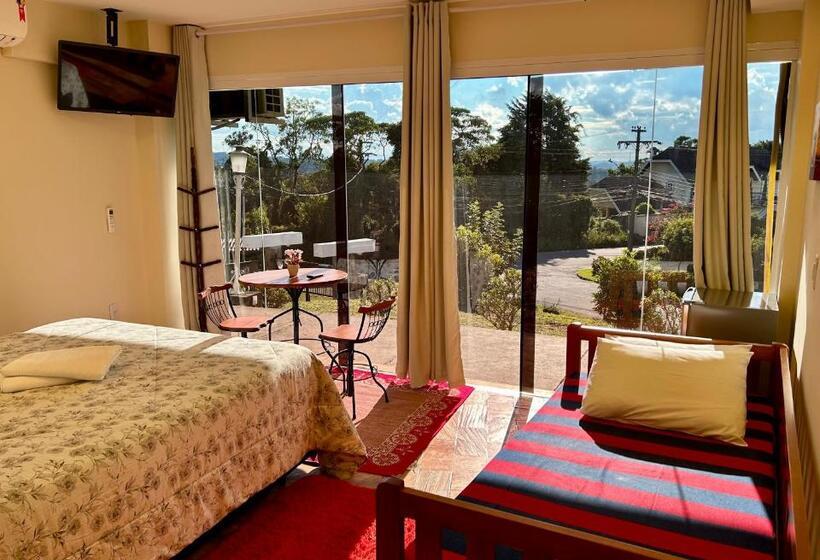 سوئیت جونیور با چشم‌انداز کوهستان, Casa Redonda Boutique Spa