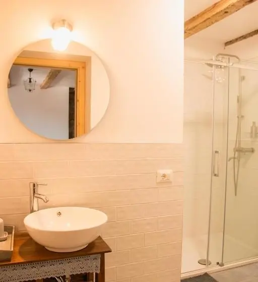 スタンダードルーム, Oltre L Arco