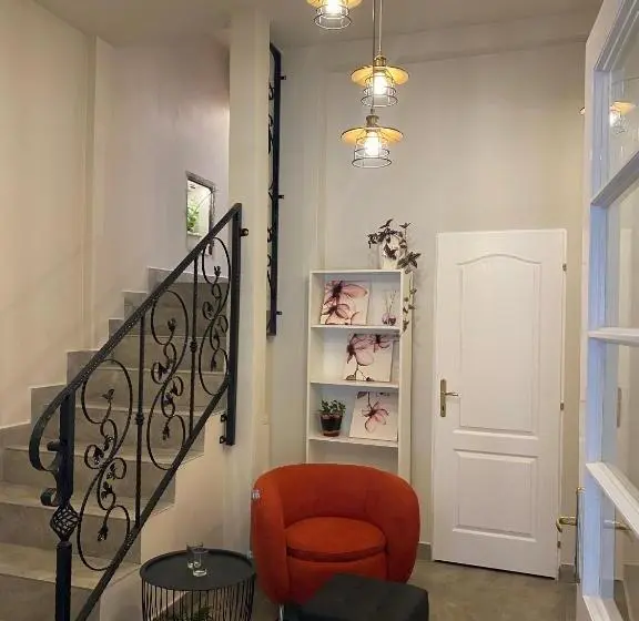 Perhesviitti, Boutique Rooms With Parking