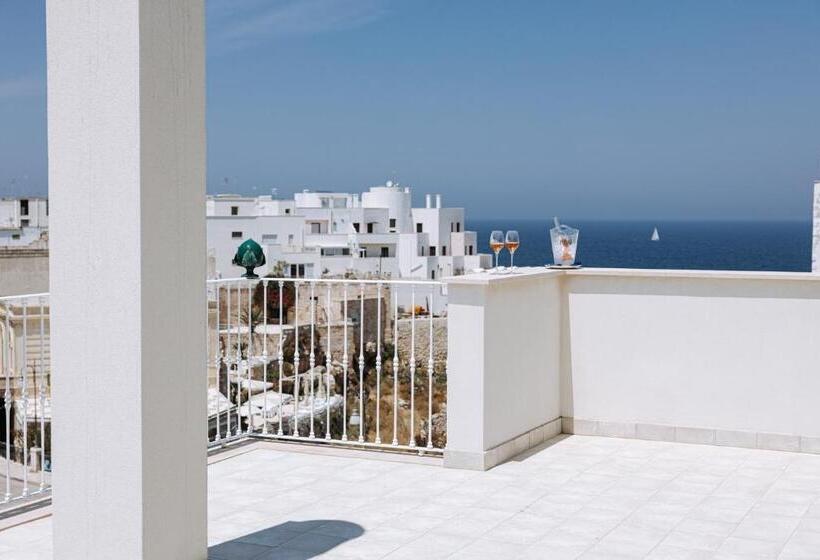 סוויטה משפחתית, Lamare Cucina E Dimore