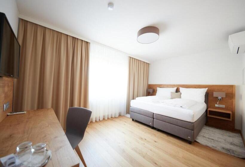 Номер Стандарт, Gasthof Zum Schilling