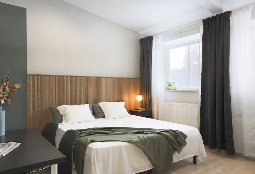 إستوديو قياسى, Foundry Hotel Apartments