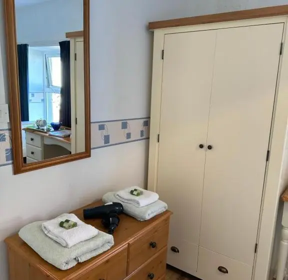 Habitació Estàndard Bany Compartit, Marine Villa B&b