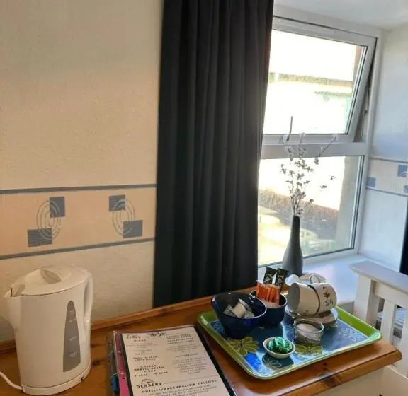 Habitació Estàndard Bany Compartit, Marine Villa B&b