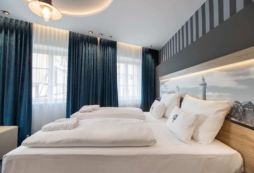 Студия Superior, Oldtown Studios By Daspaul