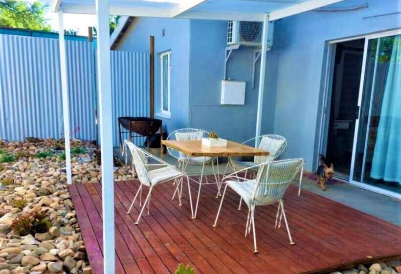 ガーデンビュースタンダードルーム, Karoo Nest Calitzdorp