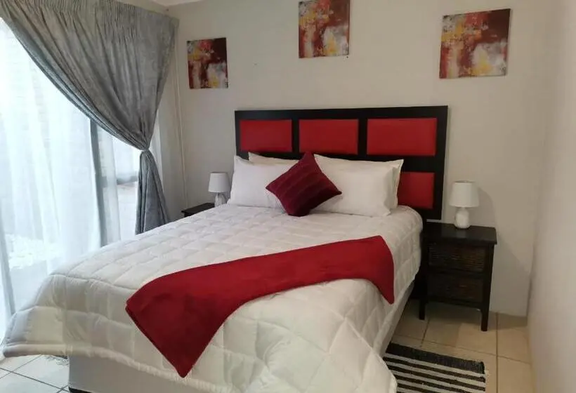 スタンダードインサイドビュールーム, Mia Hills Guest House
