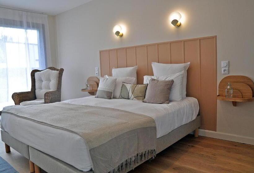 غرفة قياسية لذوى الاحتياجات الخاصة, Ker Embellie