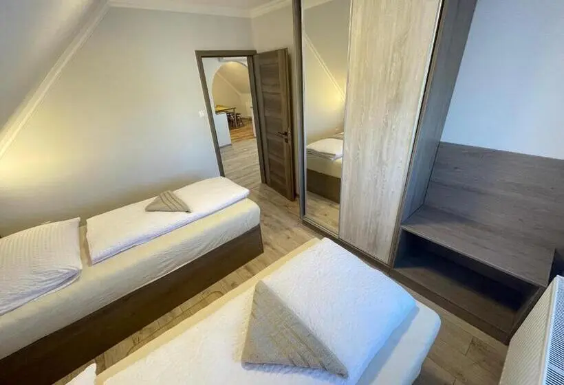ファミリールーム, Kukorica Csárda Apartman