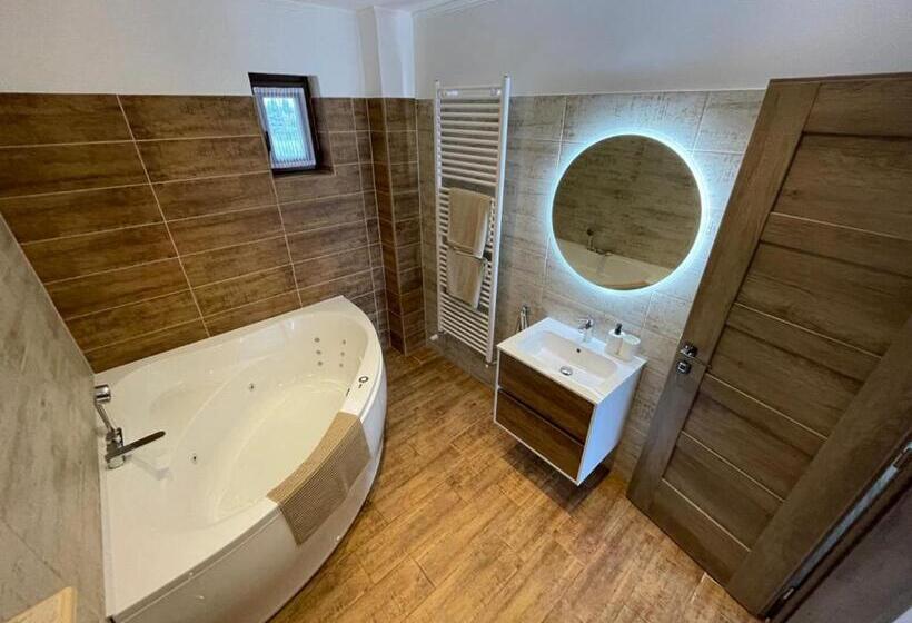 家庭套房, Kukorica Csárda Apartman