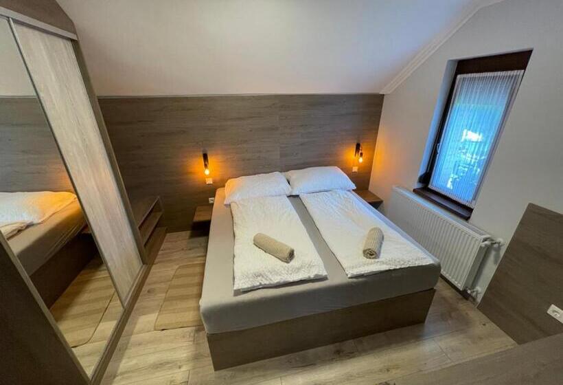 标准间, Kukorica Csárda Apartman