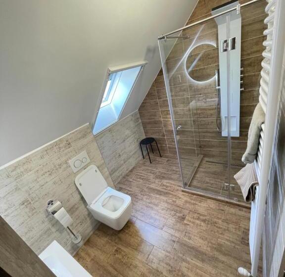 패밀리 룸, Kukorica Csárda Apartman