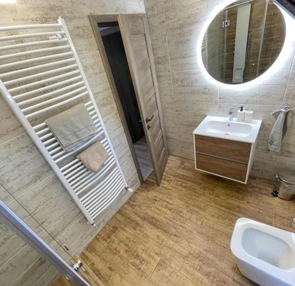 家庭间, Kukorica Csárda Apartman