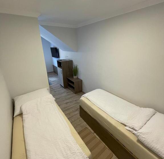 家庭套房, Kukorica Csárda Apartman