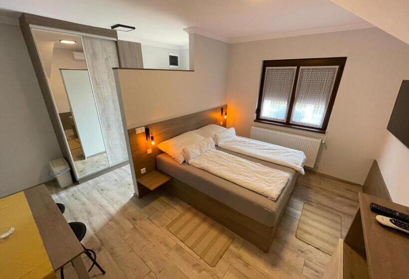 家庭套房, Kukorica Csárda Apartman