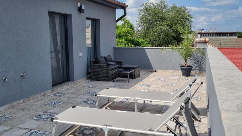 带大床的标准间, Chg Boutique