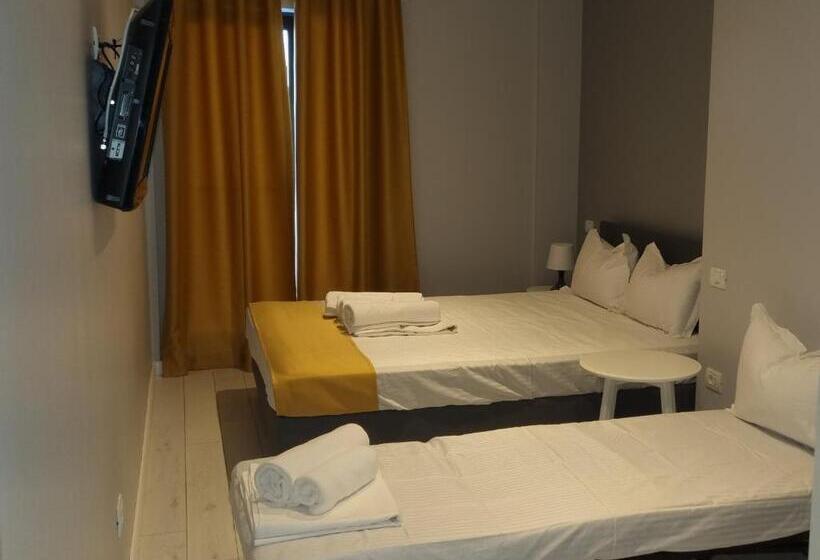 带花园景观的标准三人间, Chg Boutique