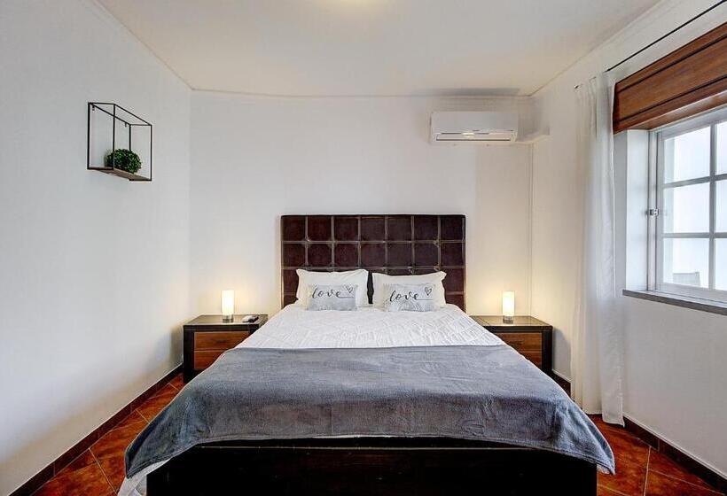 标准间, Enchanted Villa