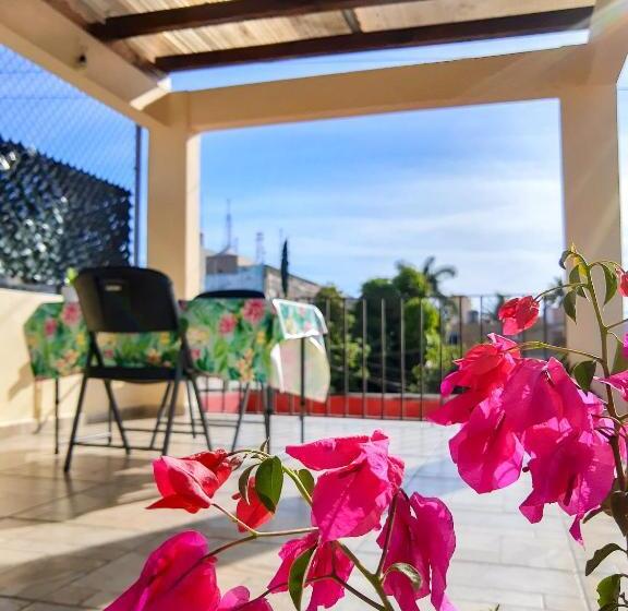 带共用浴室的标准房间, Hostal En El Centro Lakiwa