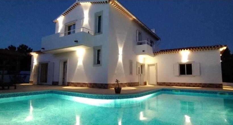 וילה עם חדר שינה אחד ובריכת שחיה, Villa Flavia