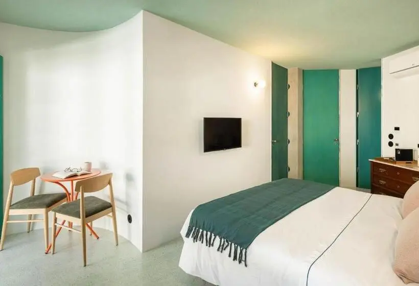 バルコニー付きデラックスルーム, Covelo The Original Rooms And Suites