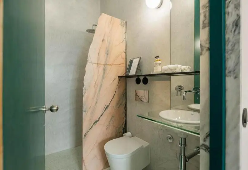 スーペリアールーム, Covelo The Original Rooms And Suites