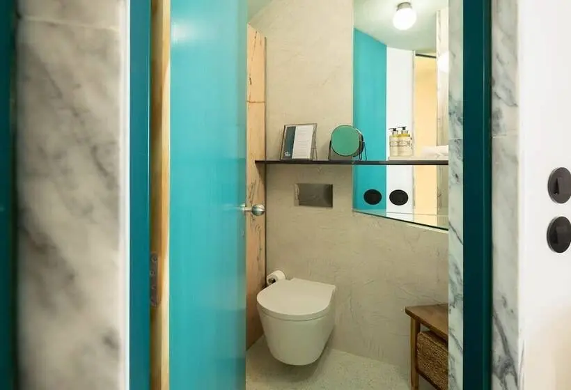 デラックスルーム, Covelo The Original Rooms And Suites