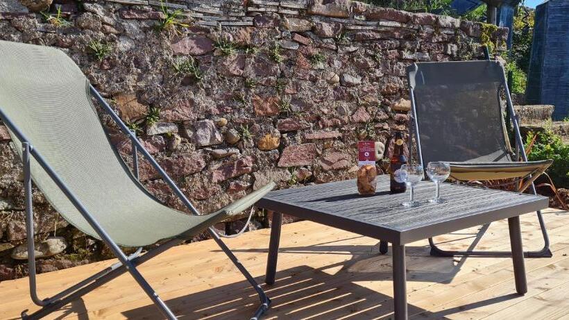 سوییت اجرایی, Les Chemins D Elika