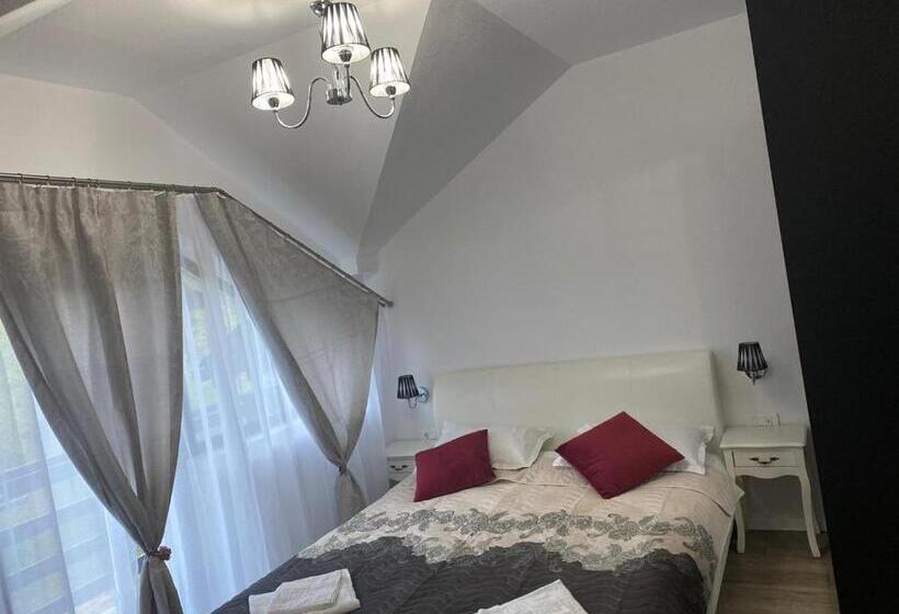 スタンダードルーム, Perla Muntilor Ponoarele, Padurea De Liliac