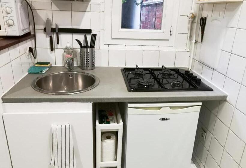 Студия Стандарт, #5 Studio à Proximité De Paris