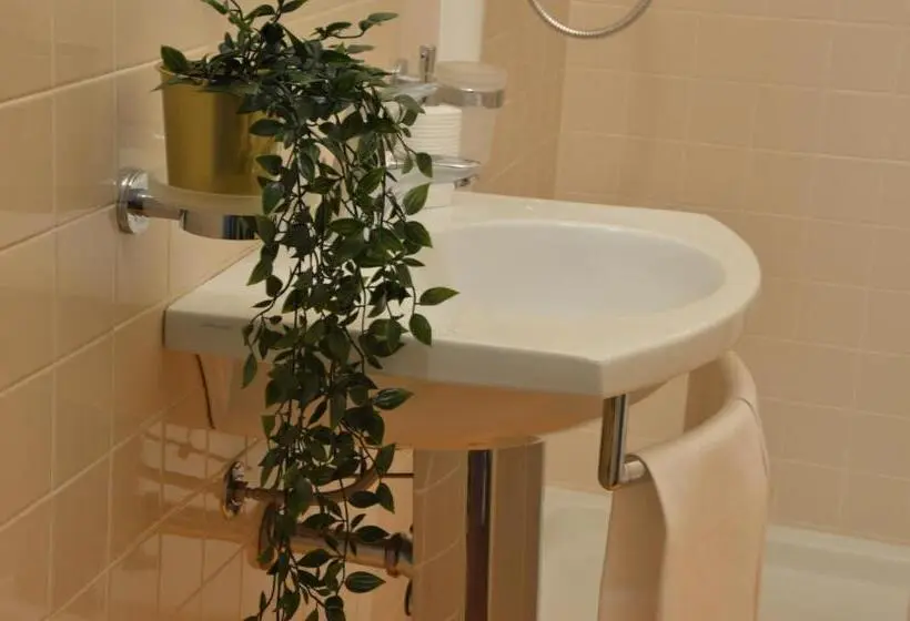 Chambre Standard Individuelle, Ca Serafina