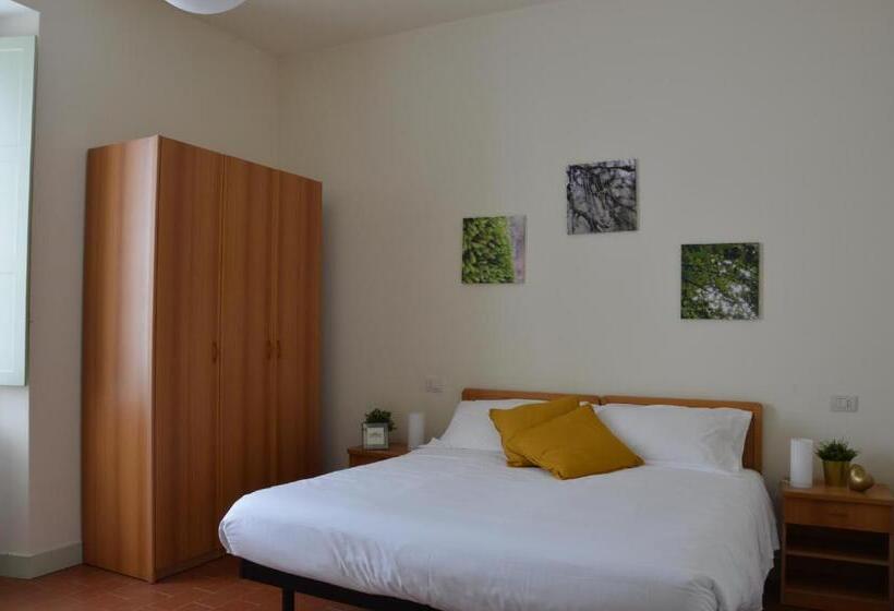 חדר סטנדרט לשלושה, Ca  Serafina