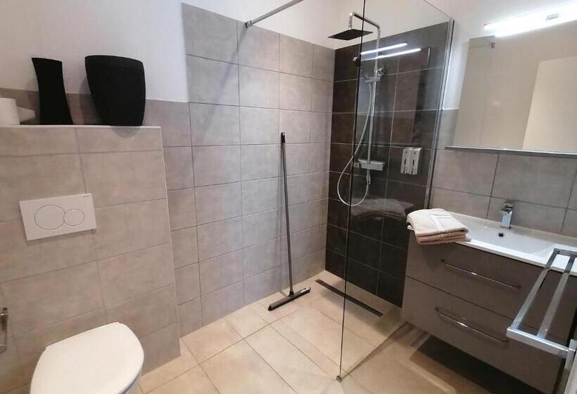 جناح ديلوكس, Domaine De Gaïa, Piscine, Pétanque, Ping Pong, Proche Saint Emilion