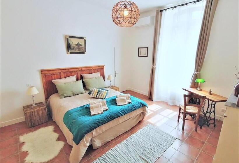 スタンダードルーム, Domaine De Gaïa, Piscine, Pétanque, Ping Pong, Proche Saint Emilion