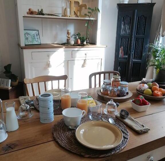 Номер Стандарт Вид на Сад, Pavillon C.r