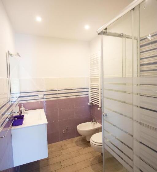 غرفة قياسية, Un Posto Al Sole