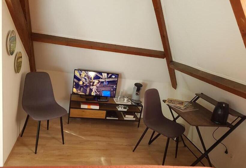 חדר דחוקס עם מיטת קינג, Bed & Breakfast Moments