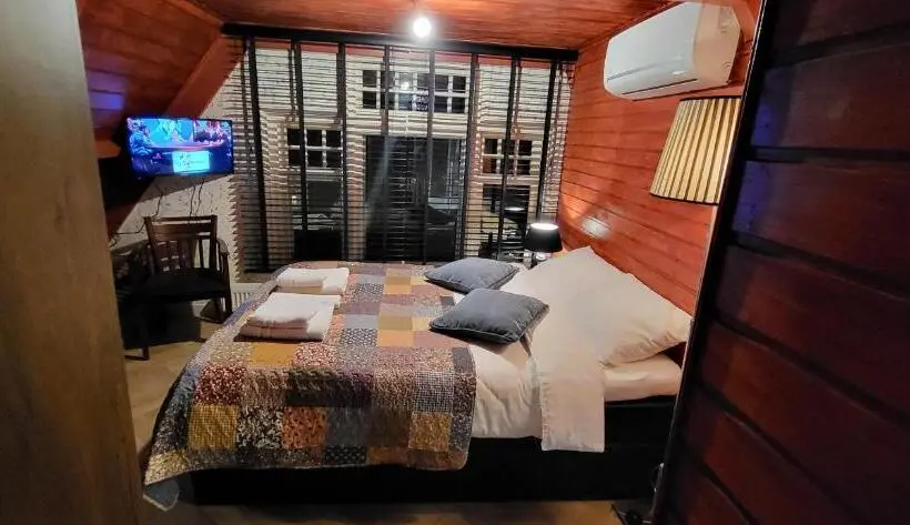 デラックスルーム, Bed & Breakfast Moments