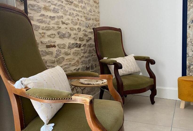 장애인을 위한 스탠다드 룸, Château De Chatenay   Macon